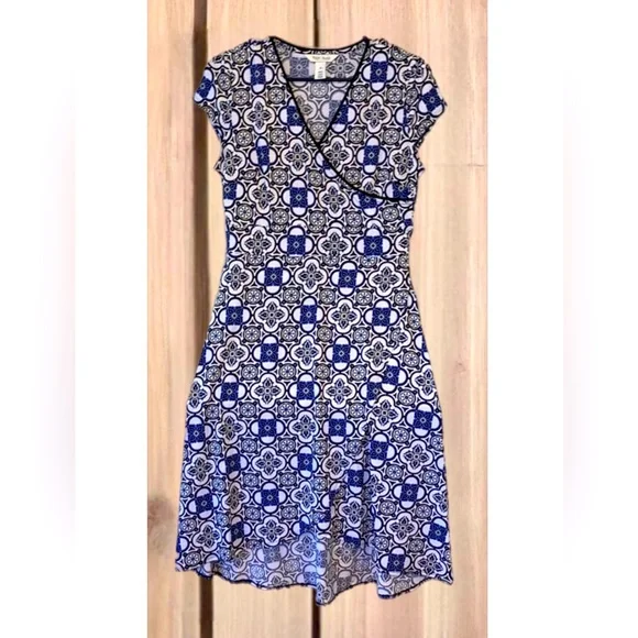 White House black market dress. Nwot - Picture 1 of 3